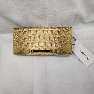 NWT BRAHMIN ADY WALLET IN GOLD MELBOURNE LEATHER